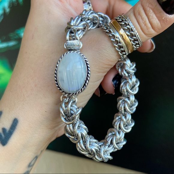 Maille white moonstone bracelet . Silver handcrafted links genuine gemstone - Picture 15 of 15